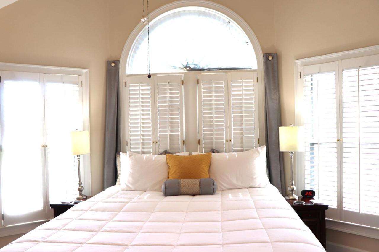 Pleasanton Courtyard Bed And Breakfast Fayetteville Luaran gambar