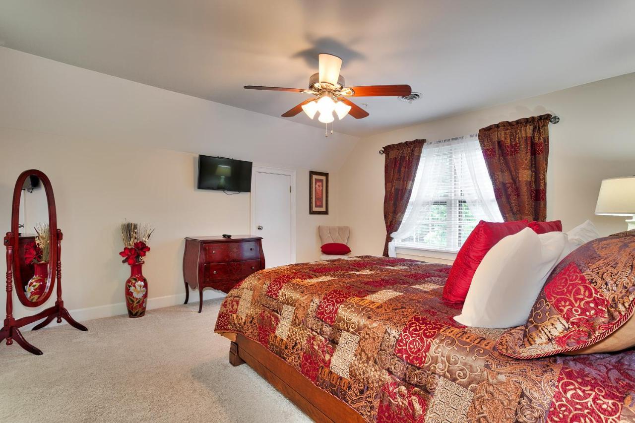 Pleasanton Courtyard Bed And Breakfast Fayetteville Luaran gambar